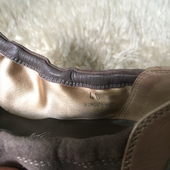 TOD'S Dee Fibbietta Suede Ballerina Flats - Picture 8 of 9